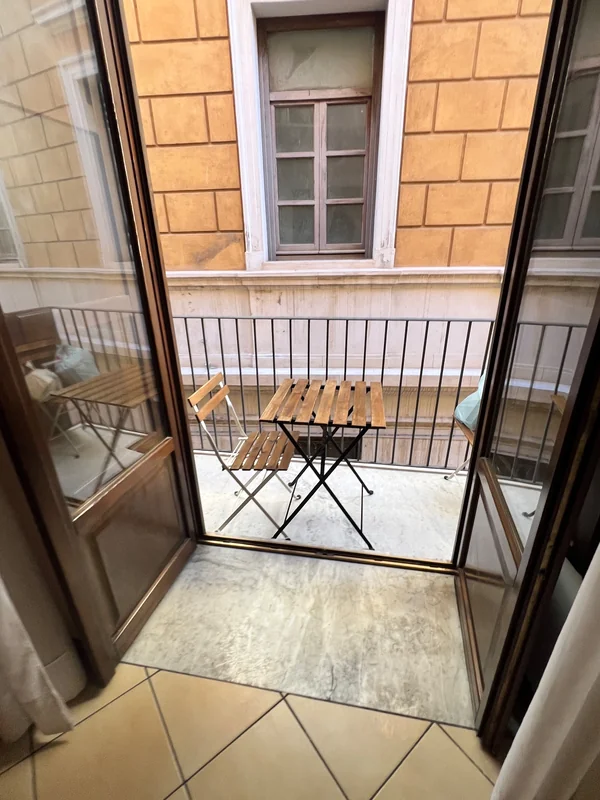 Fully renovated studio, with kitchenette + bathroom with shower. in Palermo — foto 5