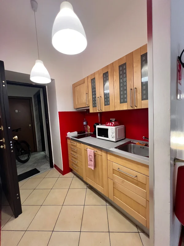 Fully renovated studio, with kitchenette + bathroom with shower. in Palermo — foto 3