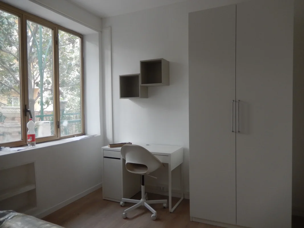 Single room n. 4 available for Eramus student or out-of-office workers in Roma — foto 2
