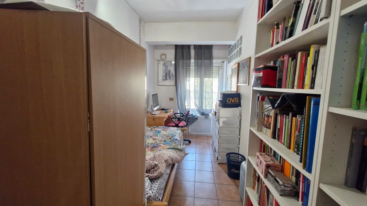 Single room in an apartment shared with the landlady, available from October 1, 2026. in Roma — foto 5