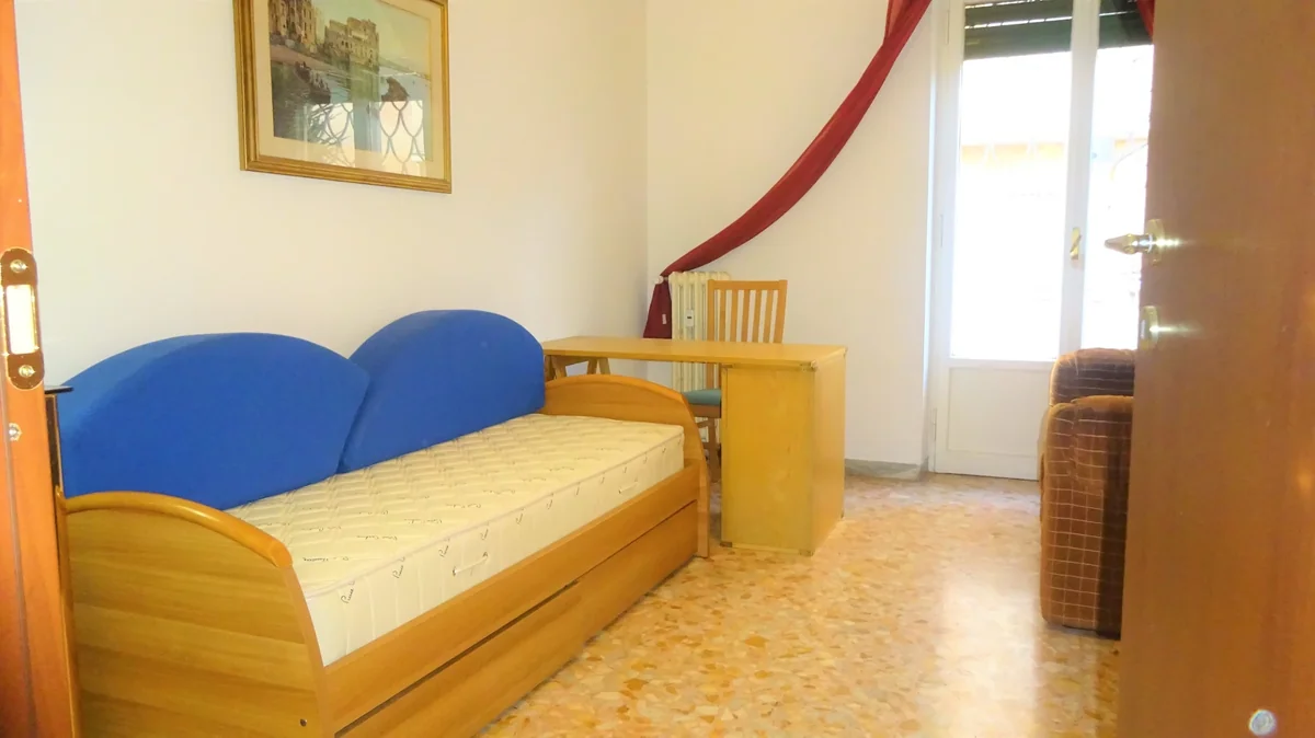 Room n. 3 for Erasmus students in Roma