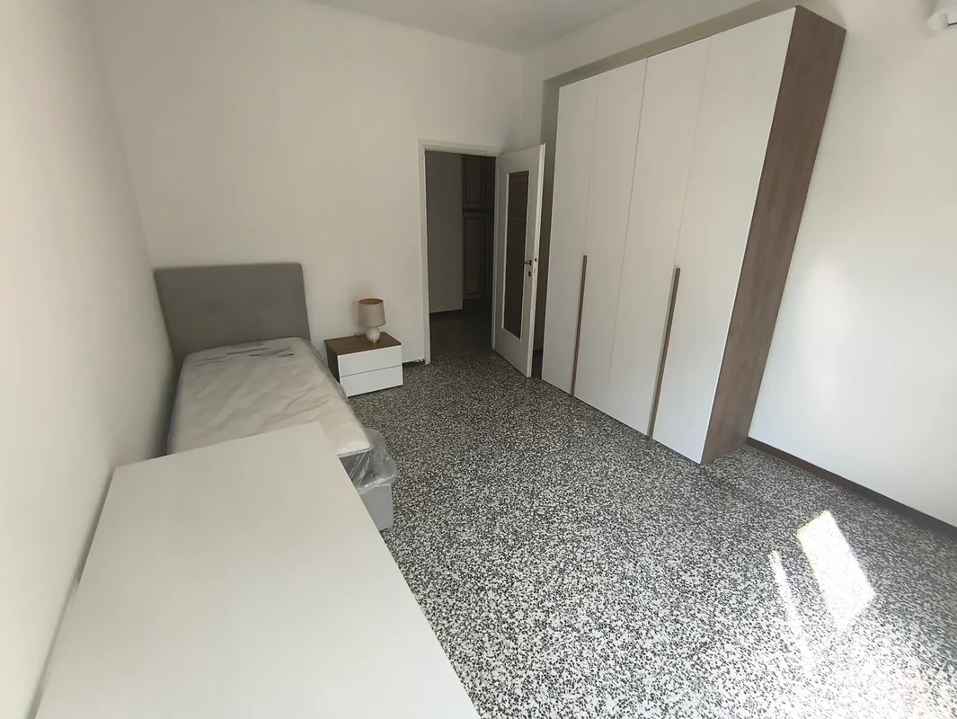 Camera in affitto in Via Rimini, 23 a Milano — foto 3