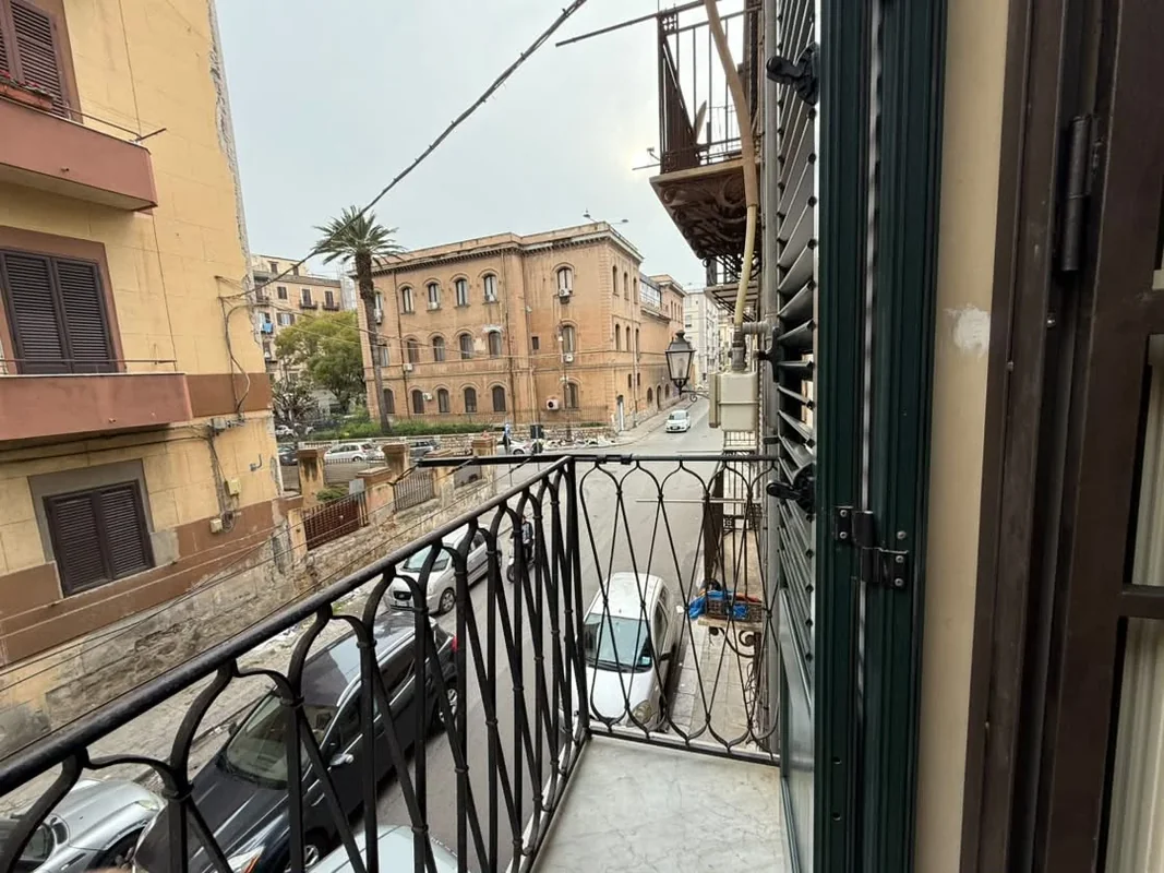Charming renovated one-bedroom apartment in Palermo — foto 4