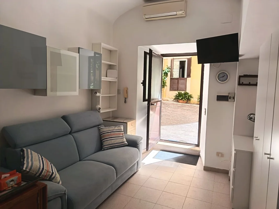 COLA DI RIENZO STUDIO APARTMENT – AVAILABLE IMMEDIATELY in Roma — foto 2