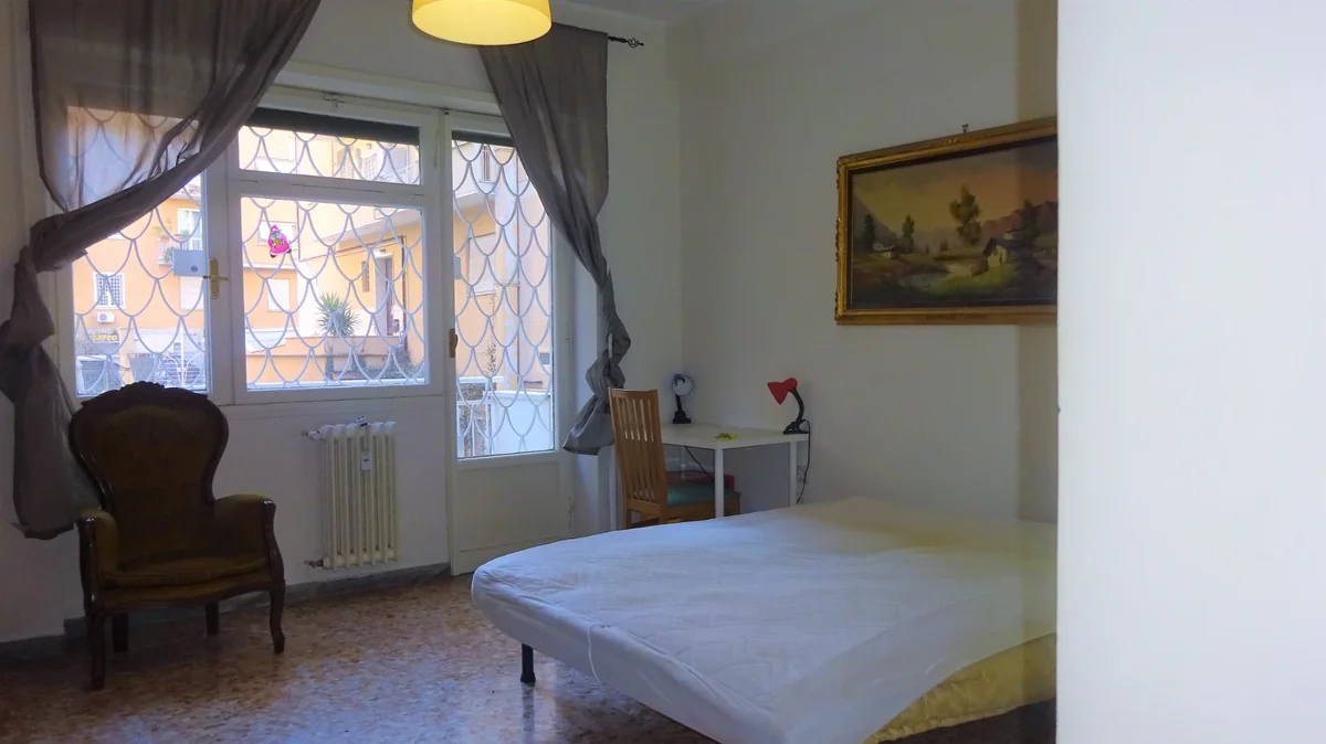 Camera n. 1 disponibile da subito per studenti Erasmus a Roma