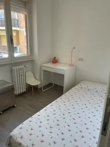 Disponibile camera da letto con bagno ad uso esclusivo nel quartiere nomentano