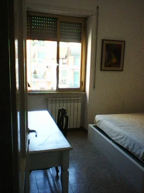 Camera singola n. 3 disp dal 01/10 per studentesse regolarmente iscritte o per Erasmus a Roma — foto 5